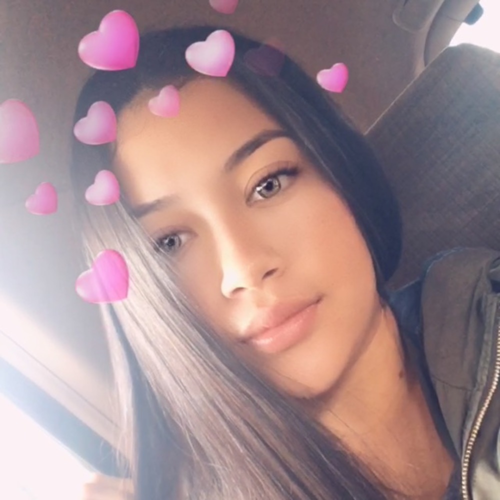 Meet your Posher, Julissa